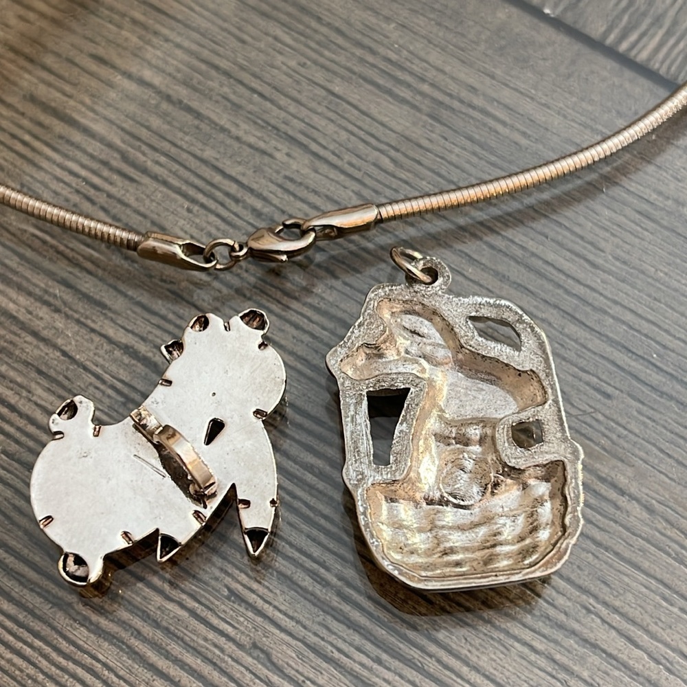 Vintage Round Wire Necklace with Rabbit - Easter Charms - Pendants, Silver-tone - Picture 4 of 13